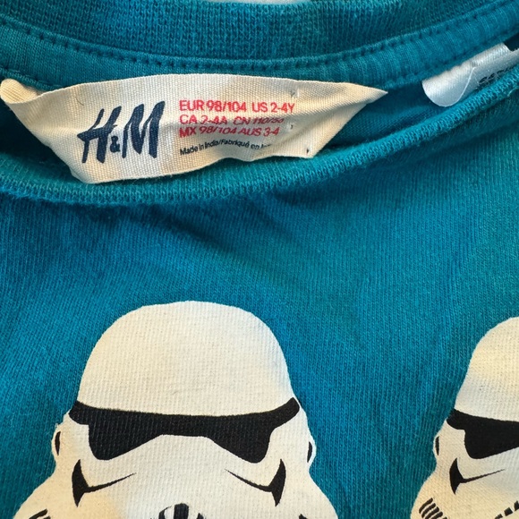 H & M Star Wars top size 2/3 - Picture 3 of 3